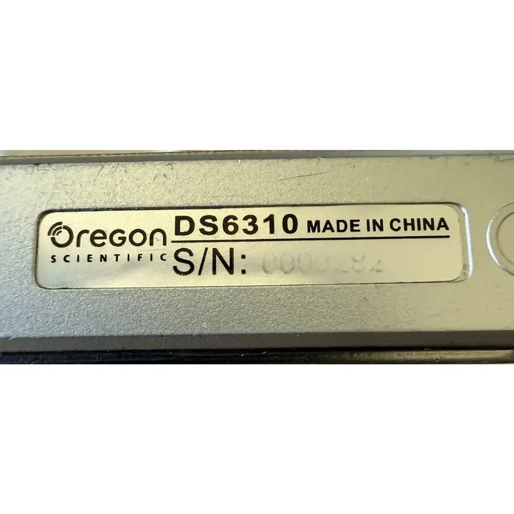 Oregon Scientific ThinCam DS6310 - 3.0MP Digital Camera - Silver - Powers On!
